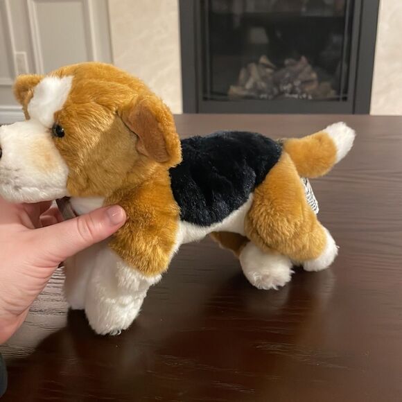 Russ Berrie Yomiko Classics Plush Brown Black & White Beagle Plush Toy Dog 12” - Picture 3 of 8